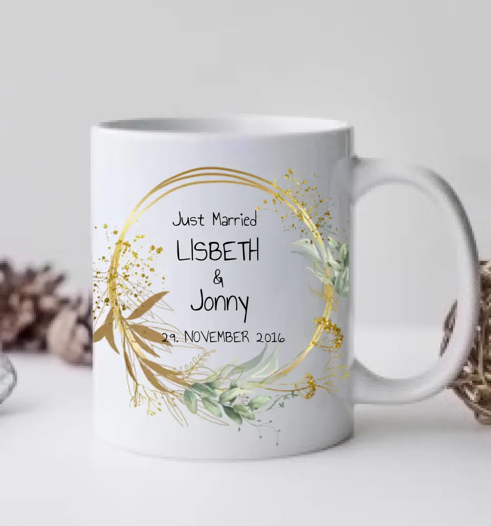 Personalisierte Hochzeitstasse Hochzeitsgeschenk Blumenkranz Brautpaar, Kaffeebecher - Geschenk Hochzeit