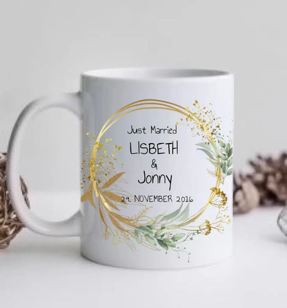 Personalisierte Hochzeitstasse Hochzeitsgeschenk Blumenkranz Brautpaar, Kaffeebecher - Geschenk Hochzeit