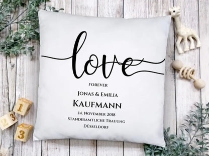 "LOVE" Kissen Hochzeitsgeschenk | personalisiertes Hochzeitskissen Brautpaar | Geschenkidee zur Hochzeit, Hochzeitstag, Valentinstag, Geburtstag