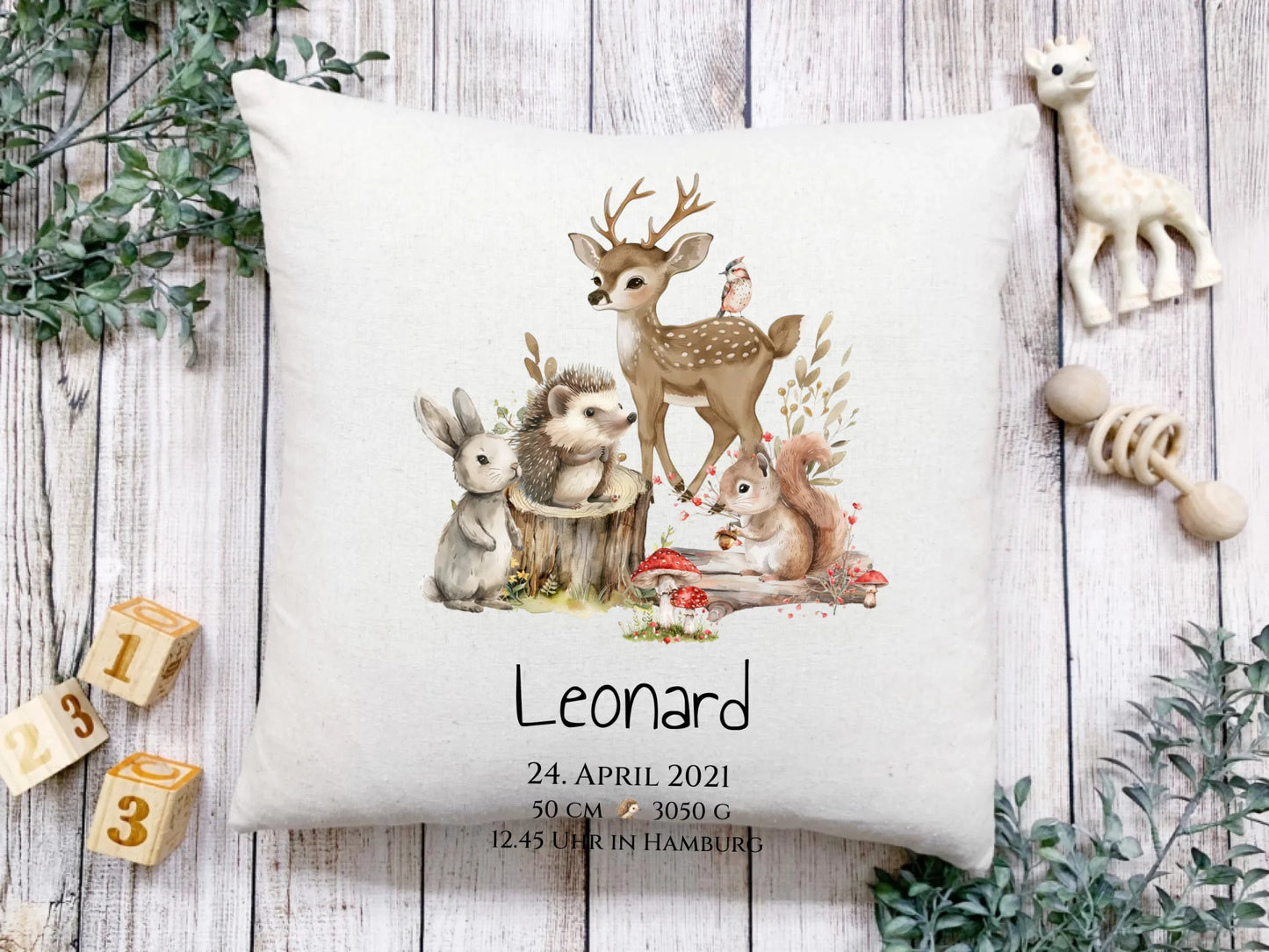 Personalisierte Kinderdecke Geschenk zur Geburt und Taufe | Waldtiere Kissen & Kinderposter