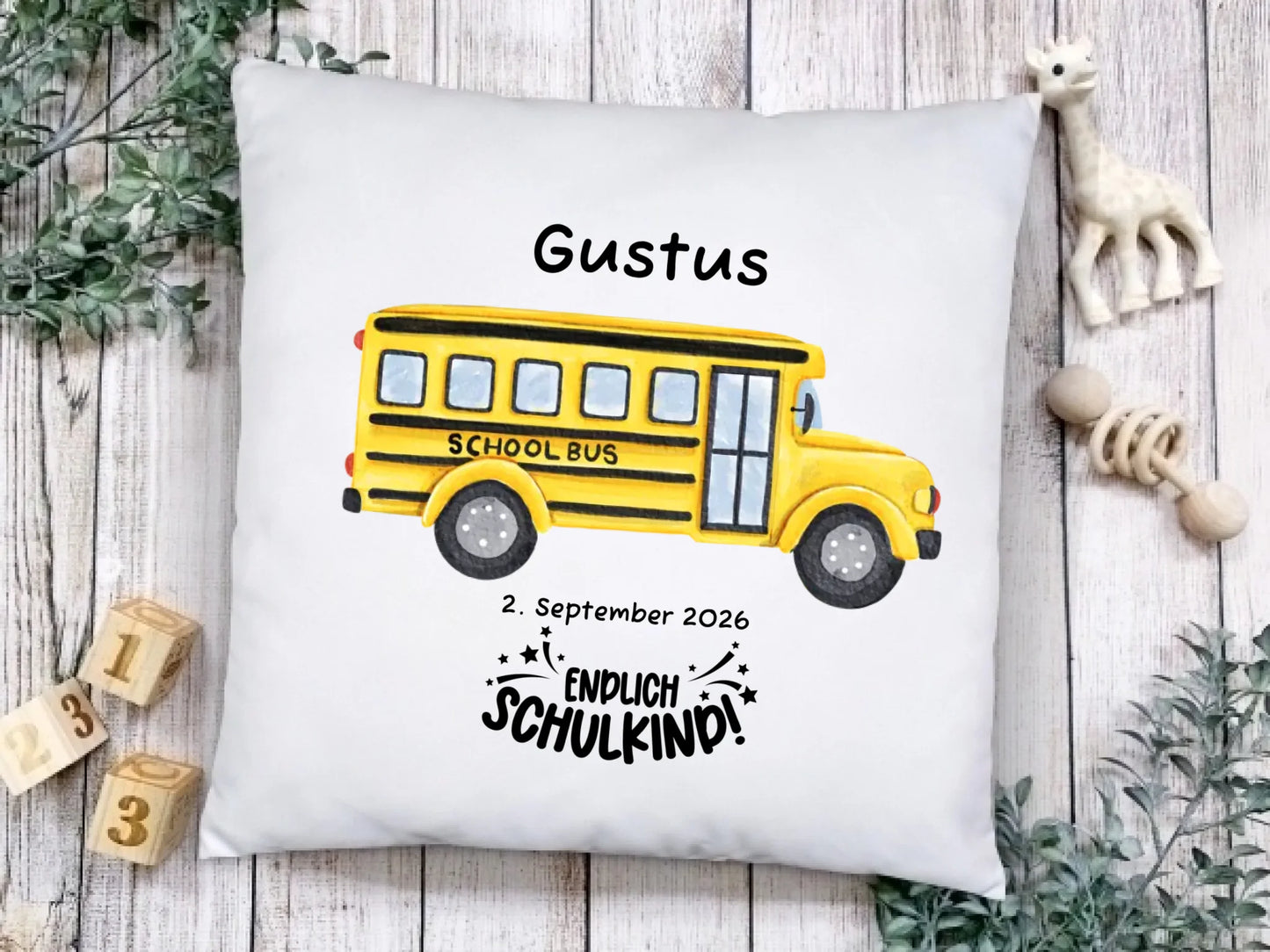 Personalisiertes Kissen zur Einschulung mit Füllung – Schulbus